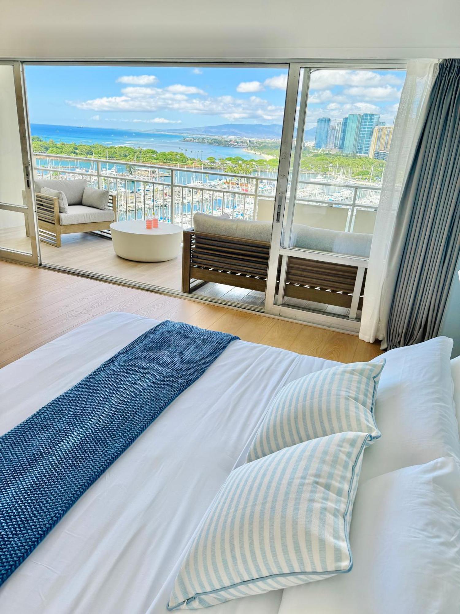 Panoramic Oceanview Resort - Full Kitchen In Each Room, 2 Swimming Pools, Onsite Restaurants, Fireworks Every Friday Honolulu Exteriér fotografie