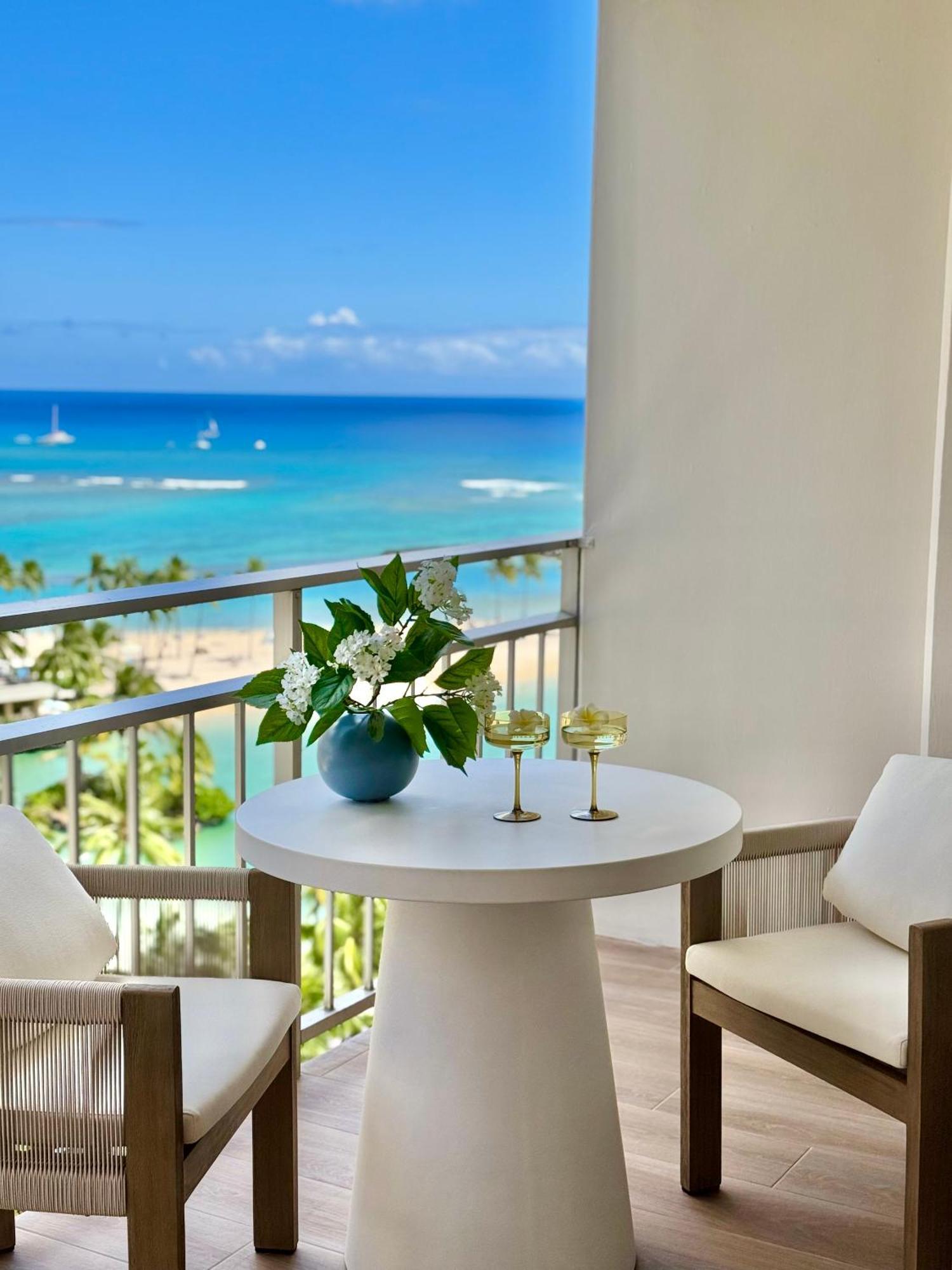 Panoramic Oceanview Resort - Full Kitchen In Each Room, 2 Swimming Pools, Onsite Restaurants, Fireworks Every Friday Honolulu Exteriér fotografie